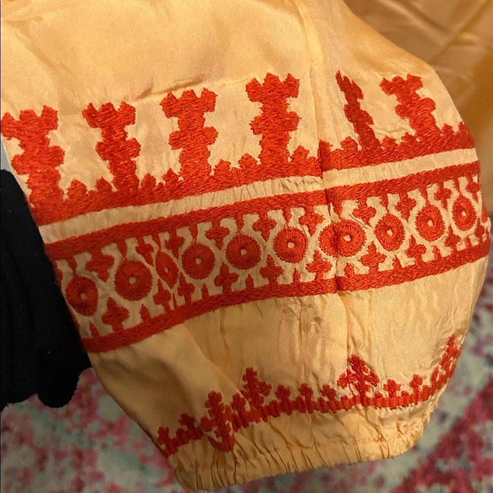 Lucky brand Irving fine 100% silk‎ blouse embroidered medium - Picture 6 of 8